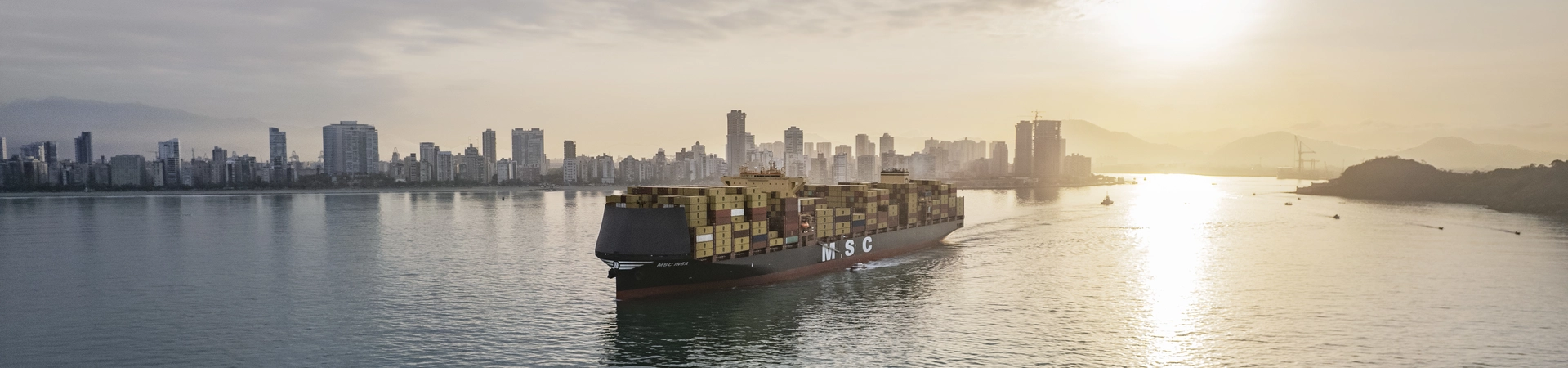 MSC INSA (LNG-Powered) Approaching Santos Port